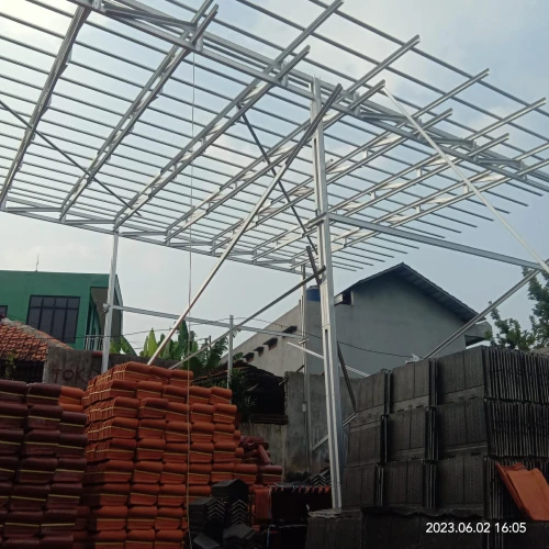 baja_ringan_bintang_raya_untuk_teras_rumah